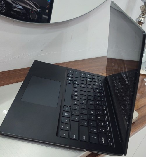 قیمت  لپ تاپ 3 استوک microsoft surface laptop 3 – i5 8g 256gssd intel در بانه اوکالا